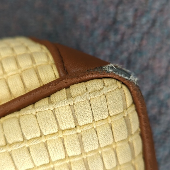 Purses - Picture 8 of 16